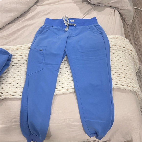 FIGS Zamora Joggers Ceil Blue Size Small Petite - Picture 2 of 4